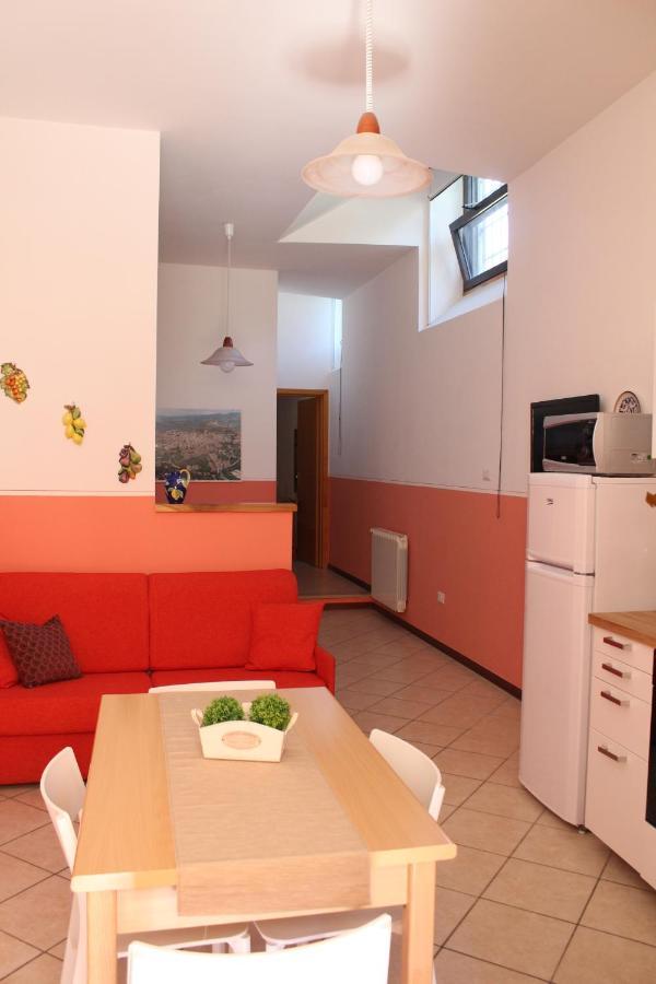Apartamento Il Turrione Asís Exterior foto