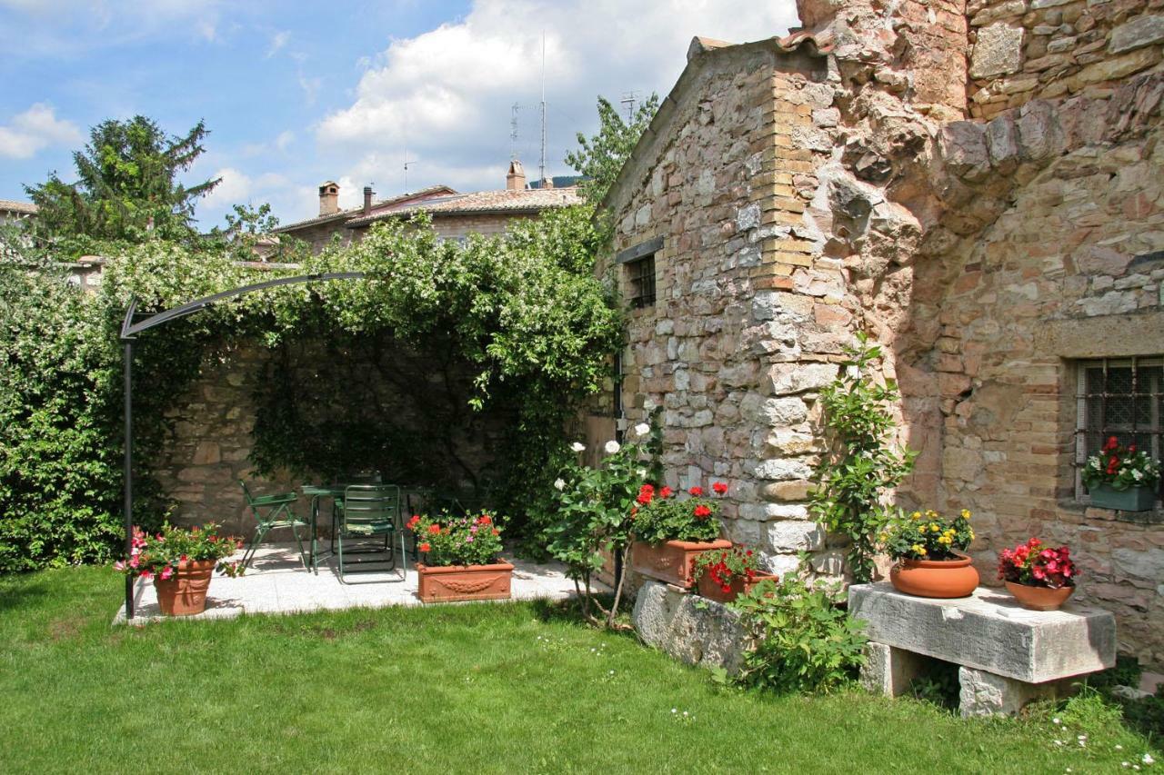 Apartamento Il Turrione Asís Exterior foto